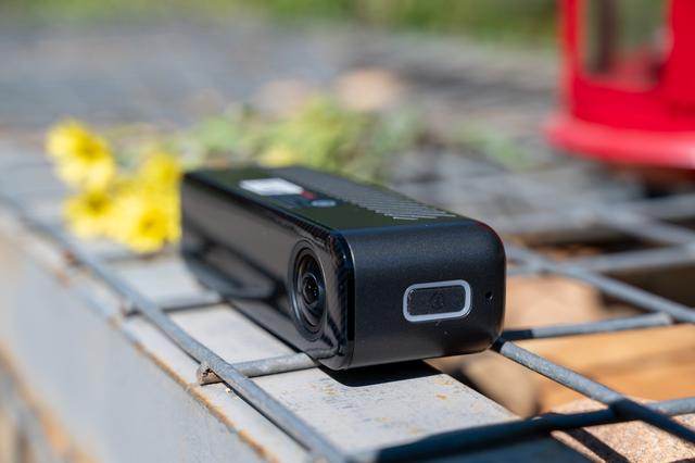 70迈M800行车记录仪：4K超清，4G联网，体验堪比电车