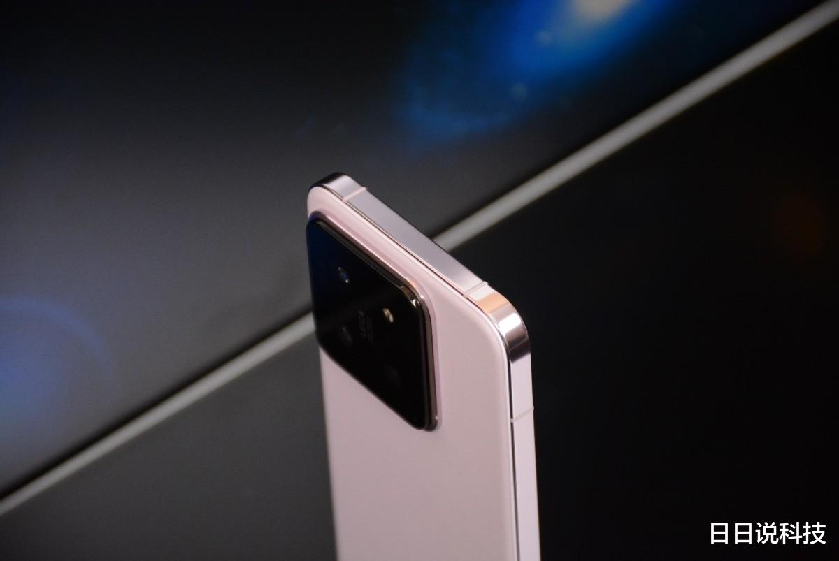 小米加速清仓，从4299元跌至2443元，徕卡影像+IP68+骁龙8Gen3