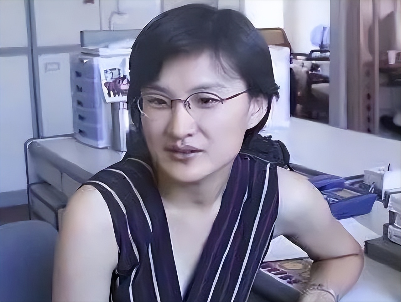 这两位央视主持人,原来是夫妻?低调了20年,比嫁入豪门还幸福