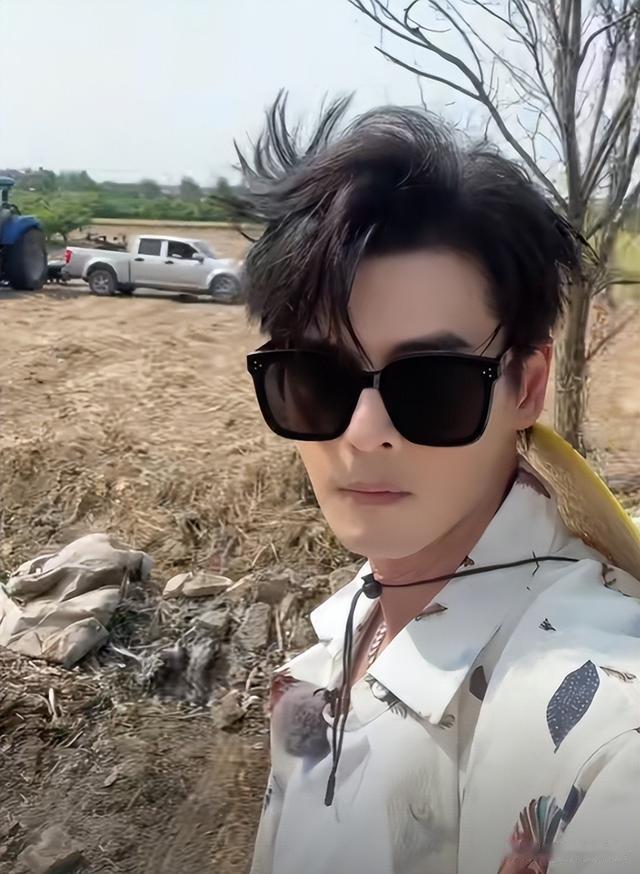 郭品超现状:寻亲成功后常住山东,48岁看着像28岁,自曝还是单身