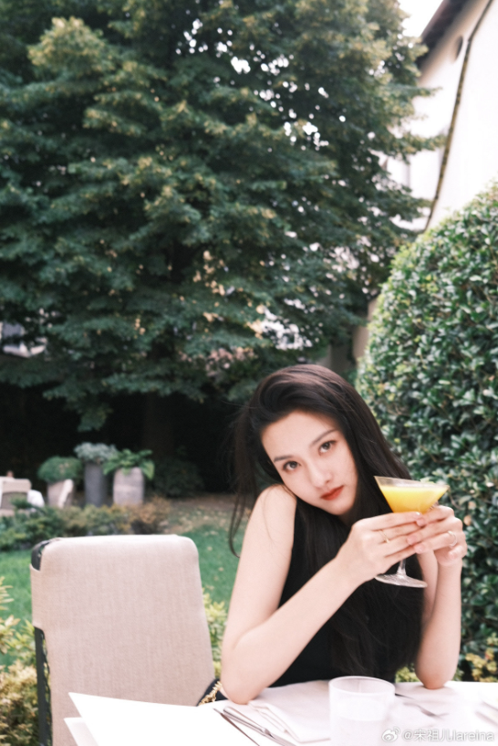 女演员时隔3年新剧开播！此前被实名举报偷税漏税4500万元