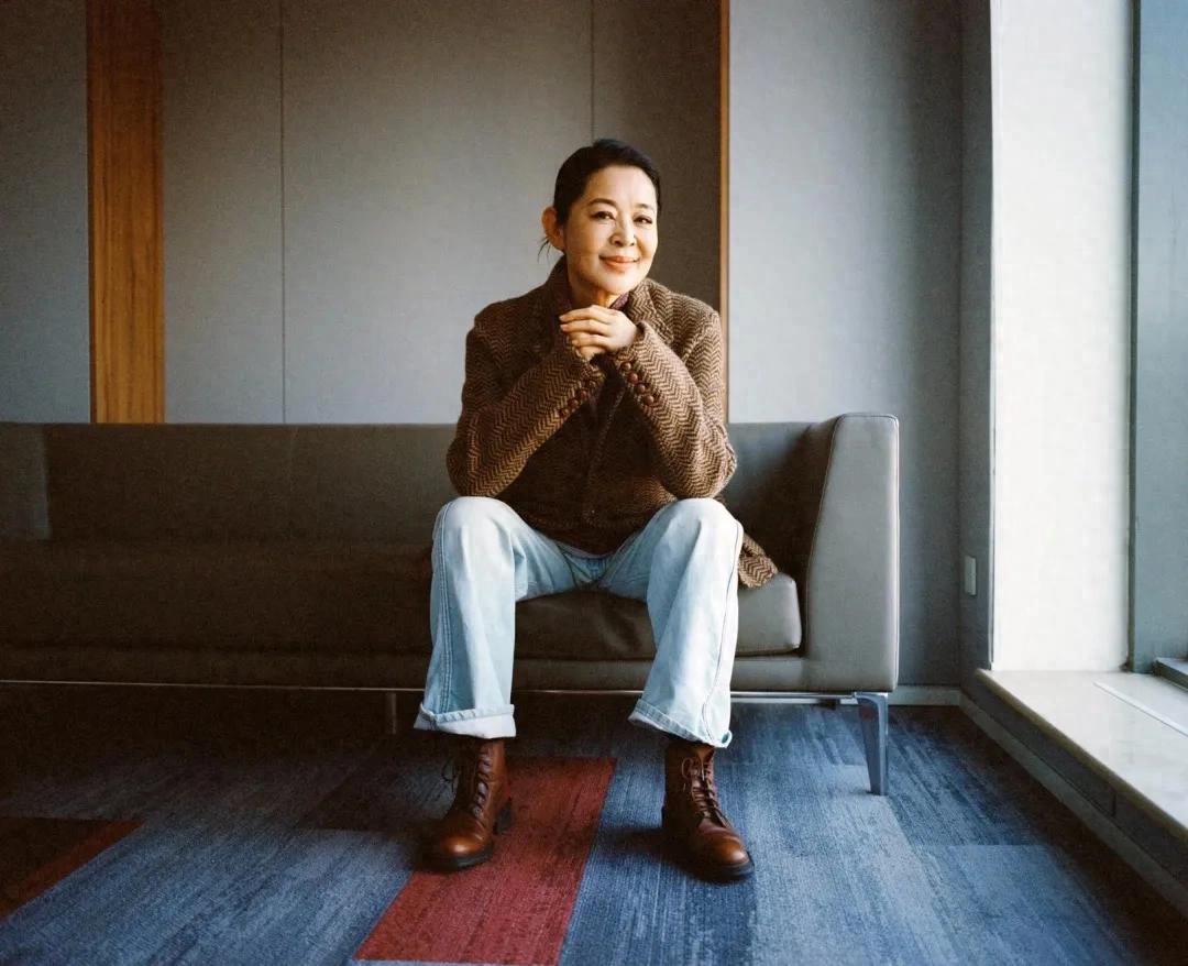 倪萍回忆青葱岁月:与迟蓬徐映红的青春约定与半生情谊