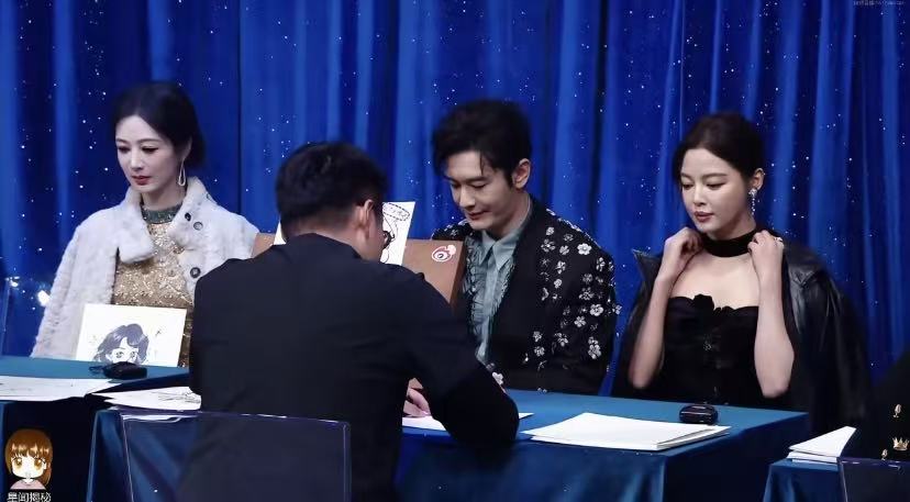 微博之夜后台精彩名场面！杨紫被画师表白，肖战、王一博遇老熟人