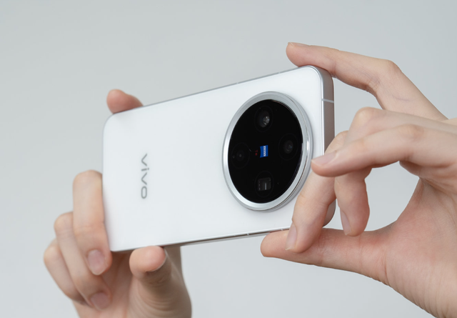 新机盘点:2亿像素旗舰拍照手机;6.3英寸小屏旗舰手机