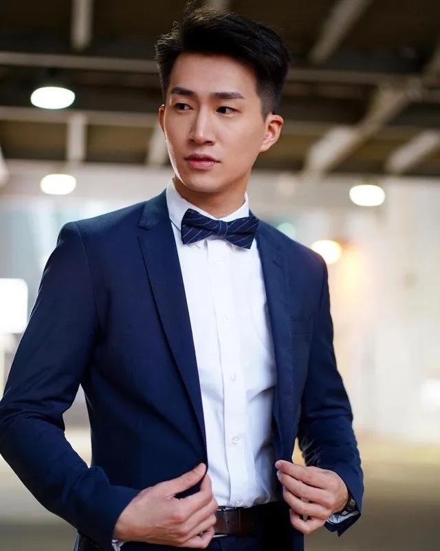 TVB男星凭恋综人气急升,入行4年无法稳定支付家用,直言对不起母亲