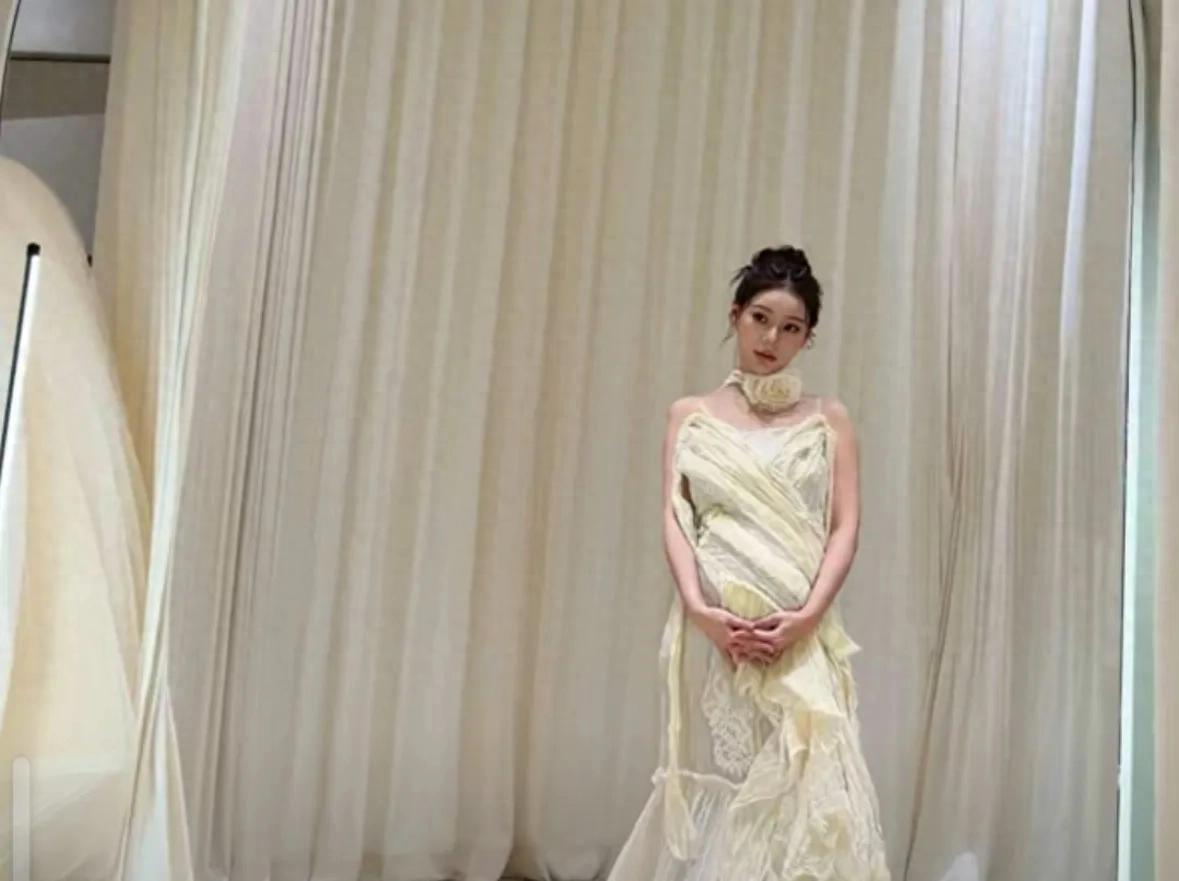 汪小菲陪马筱梅孕妇照!四肢纤细状态超级美,张兰在家带孙子孙女