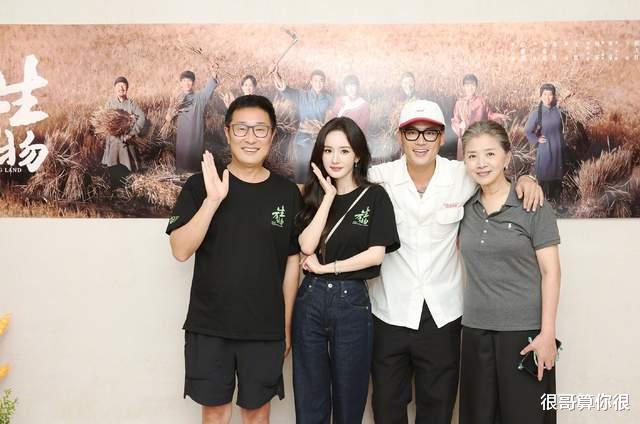 杨幂39岁生辰，众明星营业式送祝福，“好人缘”的人设根本藏不住