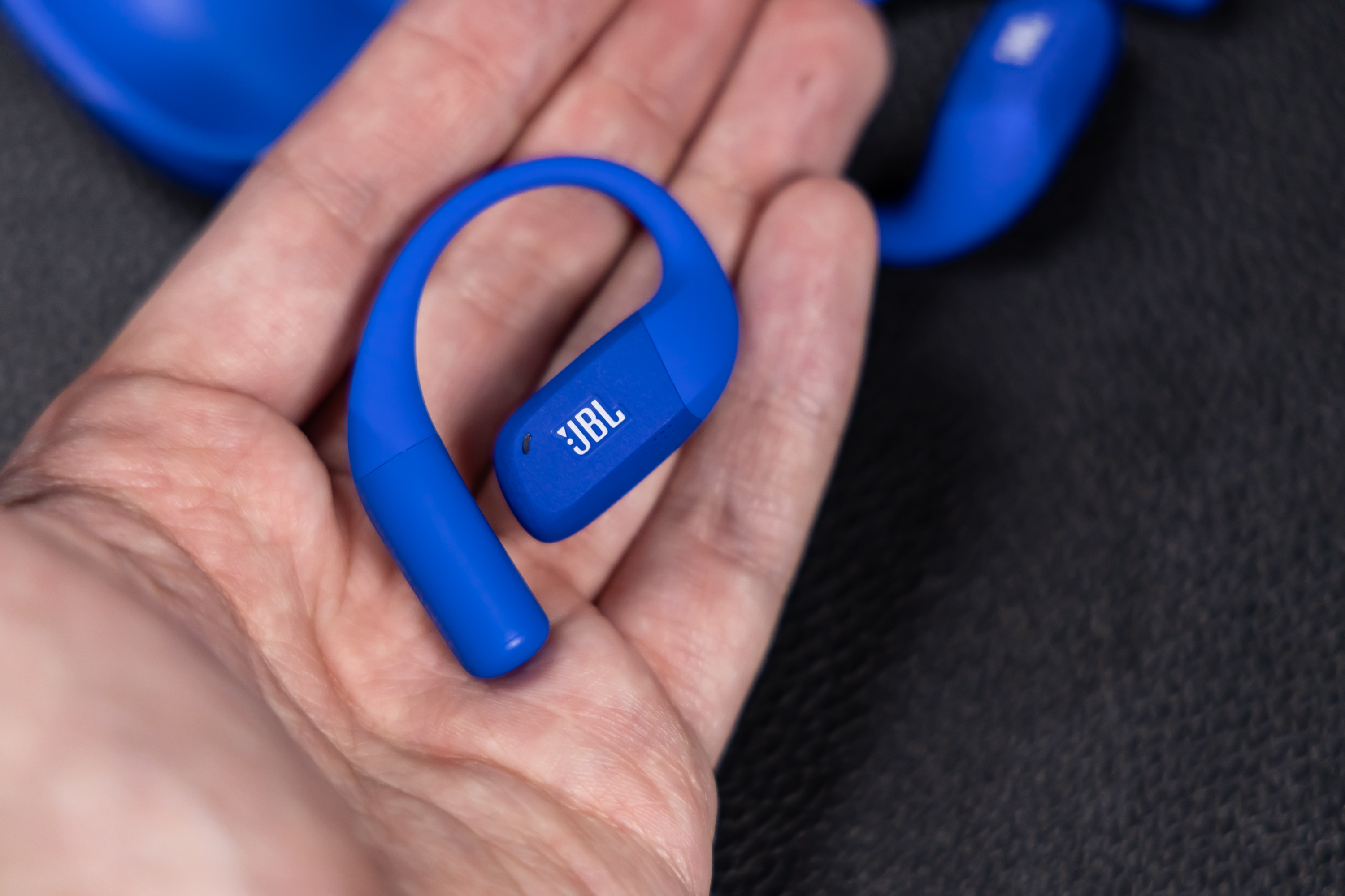 JBL ENDURANCE ZONE悦动圈测评:开放也有好音质防尘防水满分!