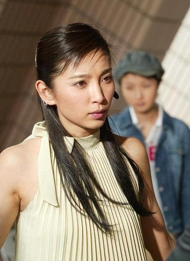 只谈恋爱不结婚，52岁5段感情无儿无女的她，直言外甥就是她的命