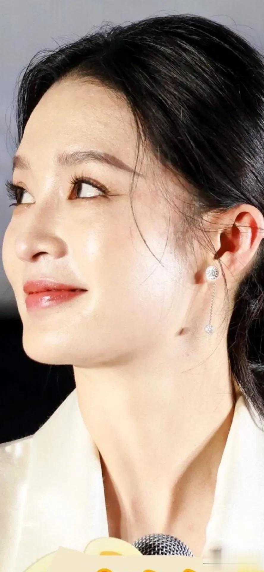 明星高清写真鉴赏|李沁