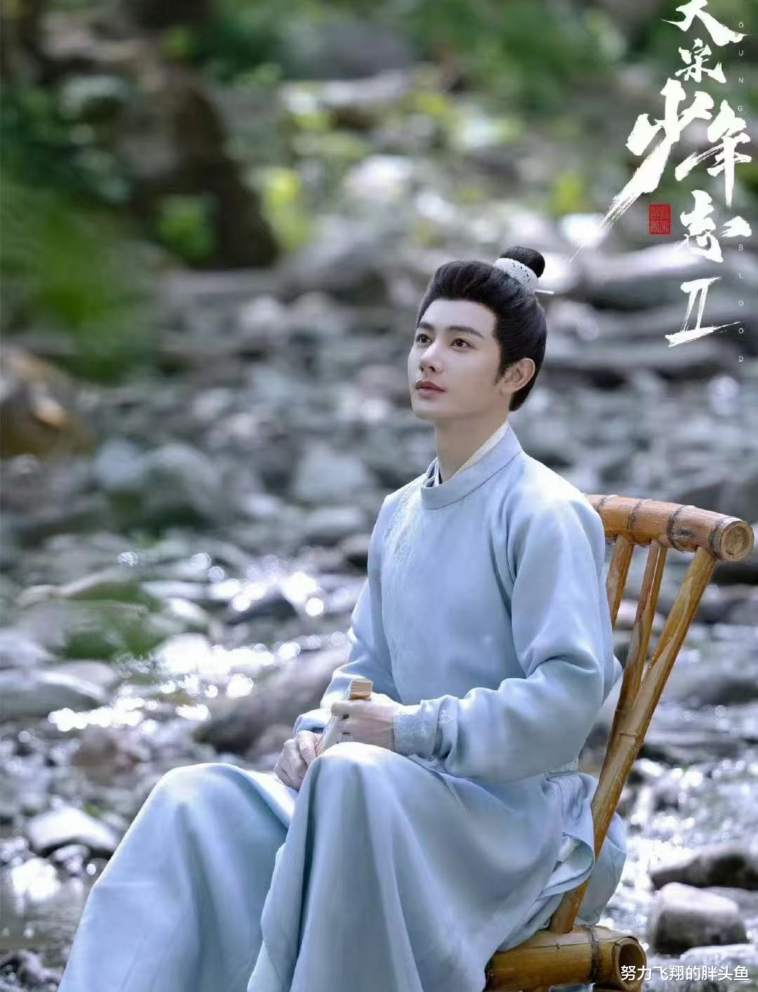 男演员仪态很重要,看《书卷一梦》35岁刘宇宁与33岁王佑硕就知道