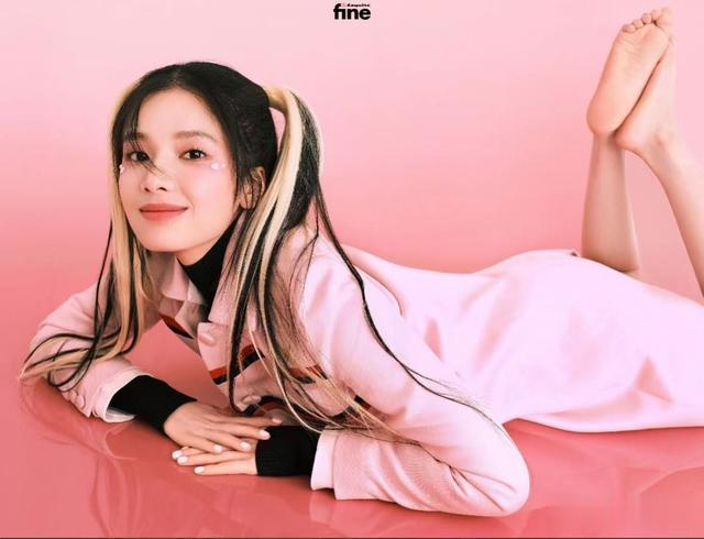 “地母系”美女张婧仪，好看的写真，天赋与实力兼具的女演员