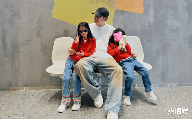 张子萱新加坡被偶遇，真人没网上说的那么少女，眼睛能看出年纪