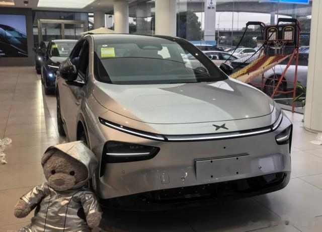 7月首周新势力销量榜:问界再次夺冠,零跑紧随其后,小米腰斩