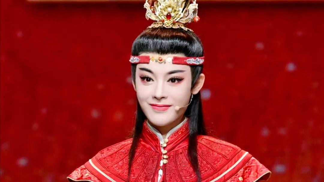 一票难求！陈丽君台湾巡演，郭碧婷杨谨华捧场，戏迷坐3小时火车去看