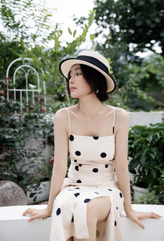 秦岚的田园生活好轻松惬意。