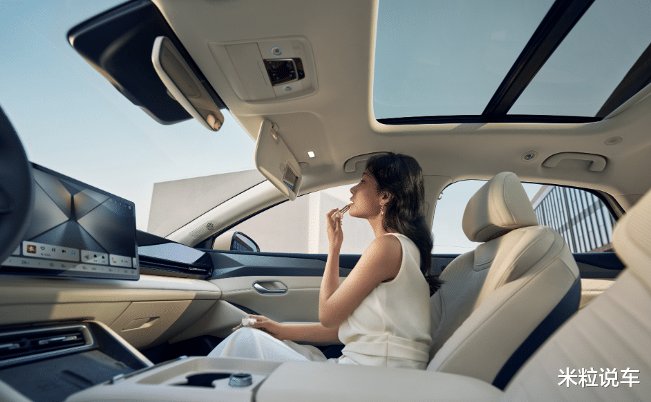 比亚迪大空间中级车，5代超级混动，只要8.98万！