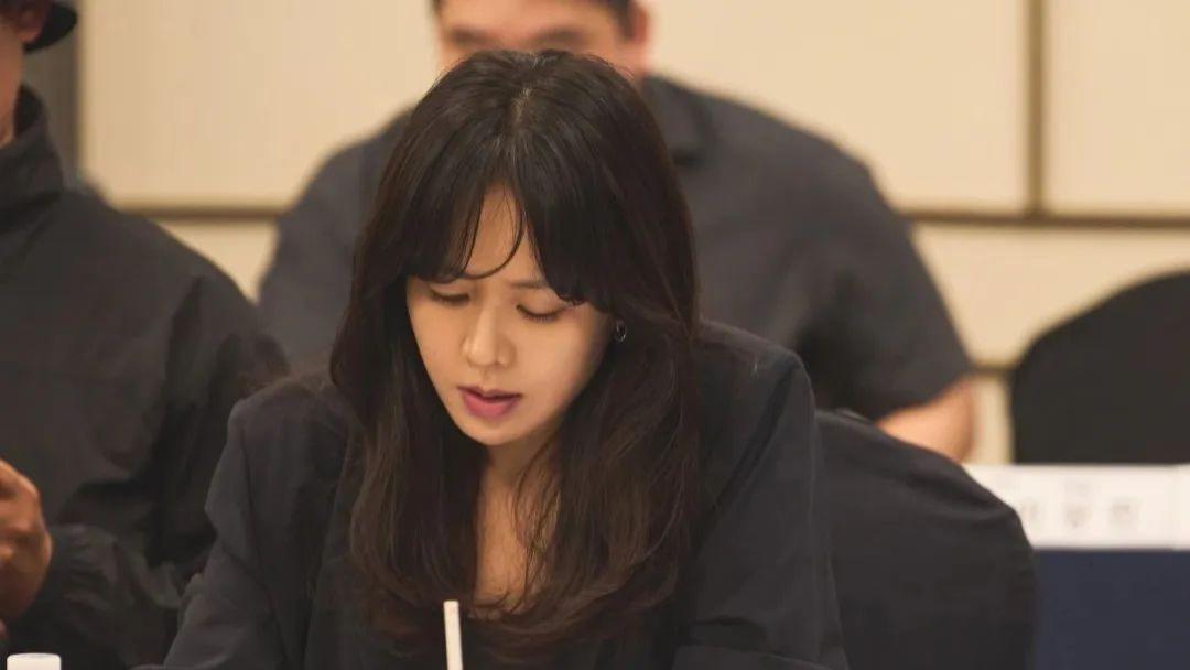 孙艺珍成立娱乐公司打造偶像组合？新剧《综艺》未拍剧本先火