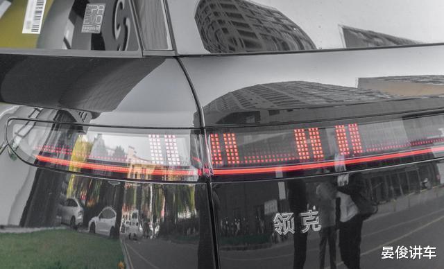 吉利王牌SUV震撼登场，车长超5米2，三电机驱动续航突破1400公里