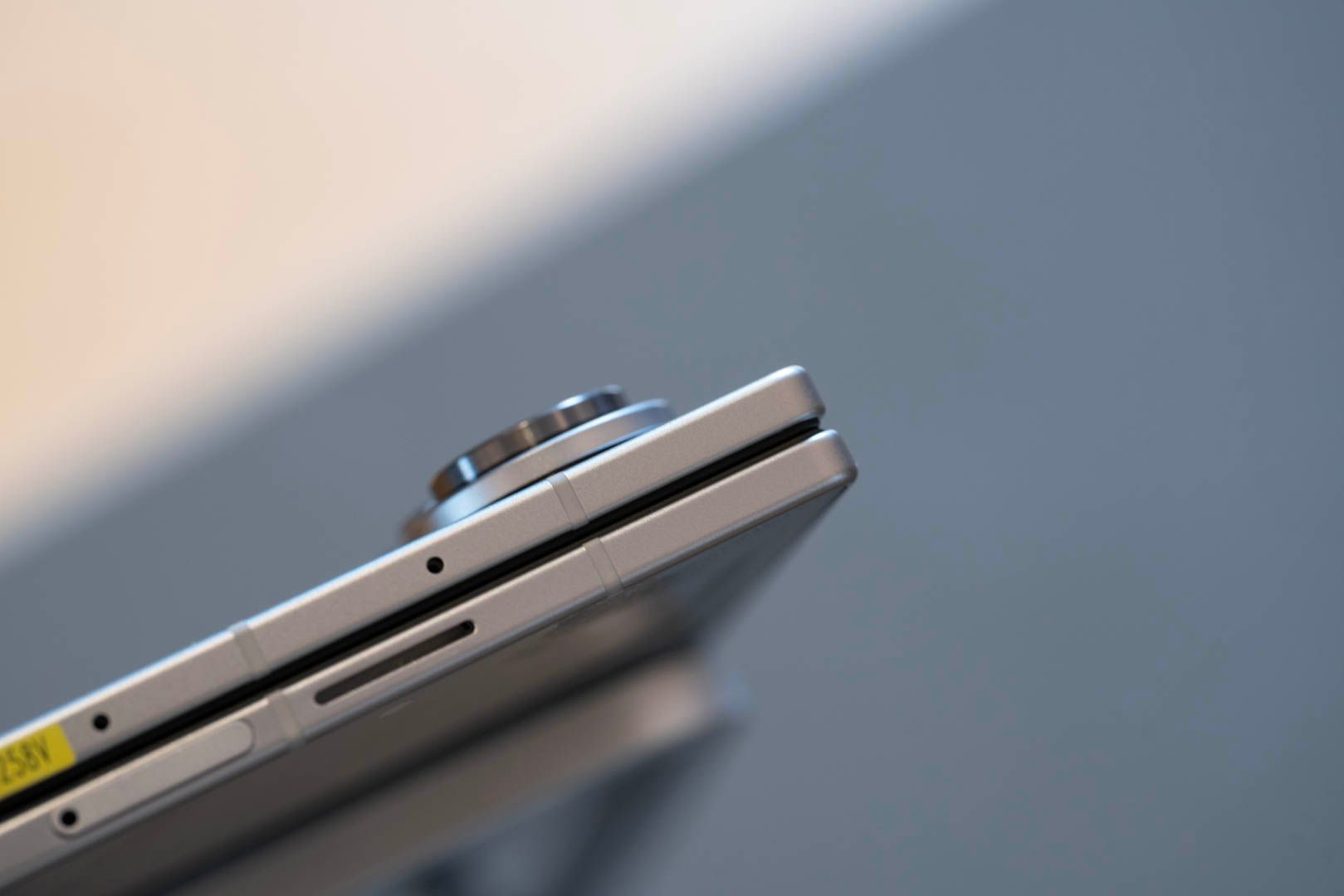 三星Z Fold7/Flip7评测:折叠屏也有Ultra体验了,要火?