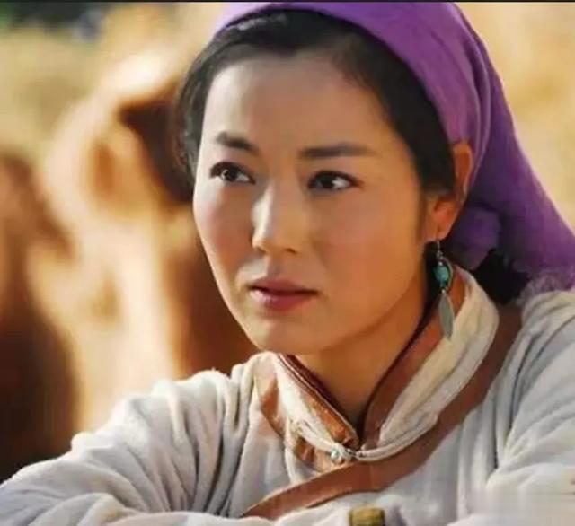 演员王茜华现状：曾经美得一塌糊涂，如今患病让她变得认不出来！