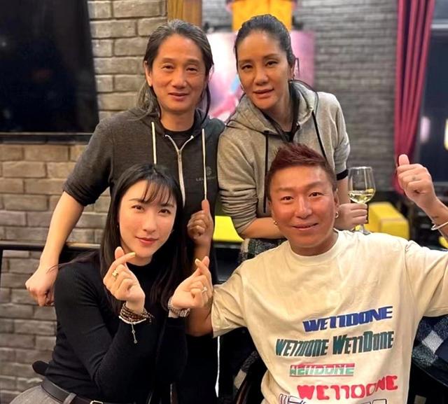 陈羽凡：低调生活7年，50岁胖到认不出，17岁儿子身高1米8很帅气