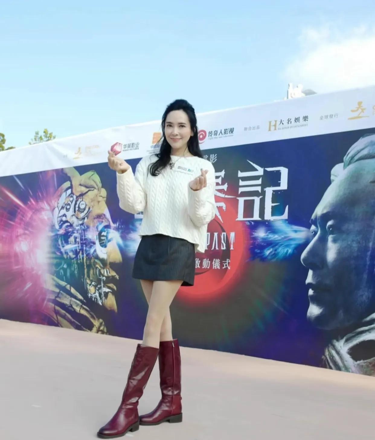 天呐！51岁的郭羡妮怎么发腮了？她可是港姐冠军呀，差点没认出来