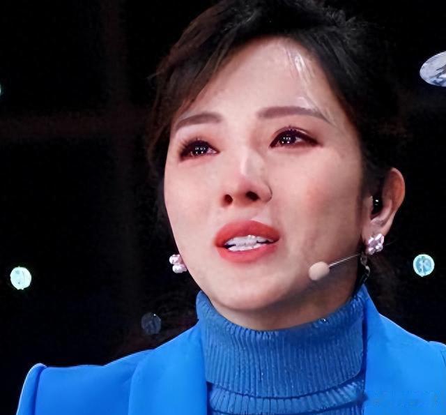 狐狸尾巴藏不住?离开央视向钱看齐的李思思,“野心”不止于此