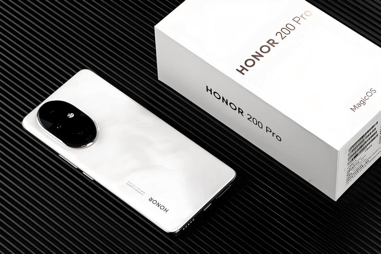 從3499跌至1869元，驍龍8系+大底主攝+無線充電，榮耀性價比暴漲