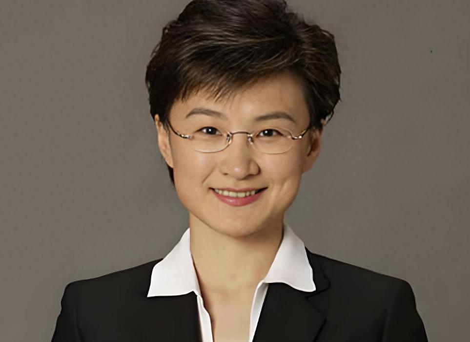 这两位央视主持人,原来是夫妻?低调了20年,比嫁入豪门还幸福