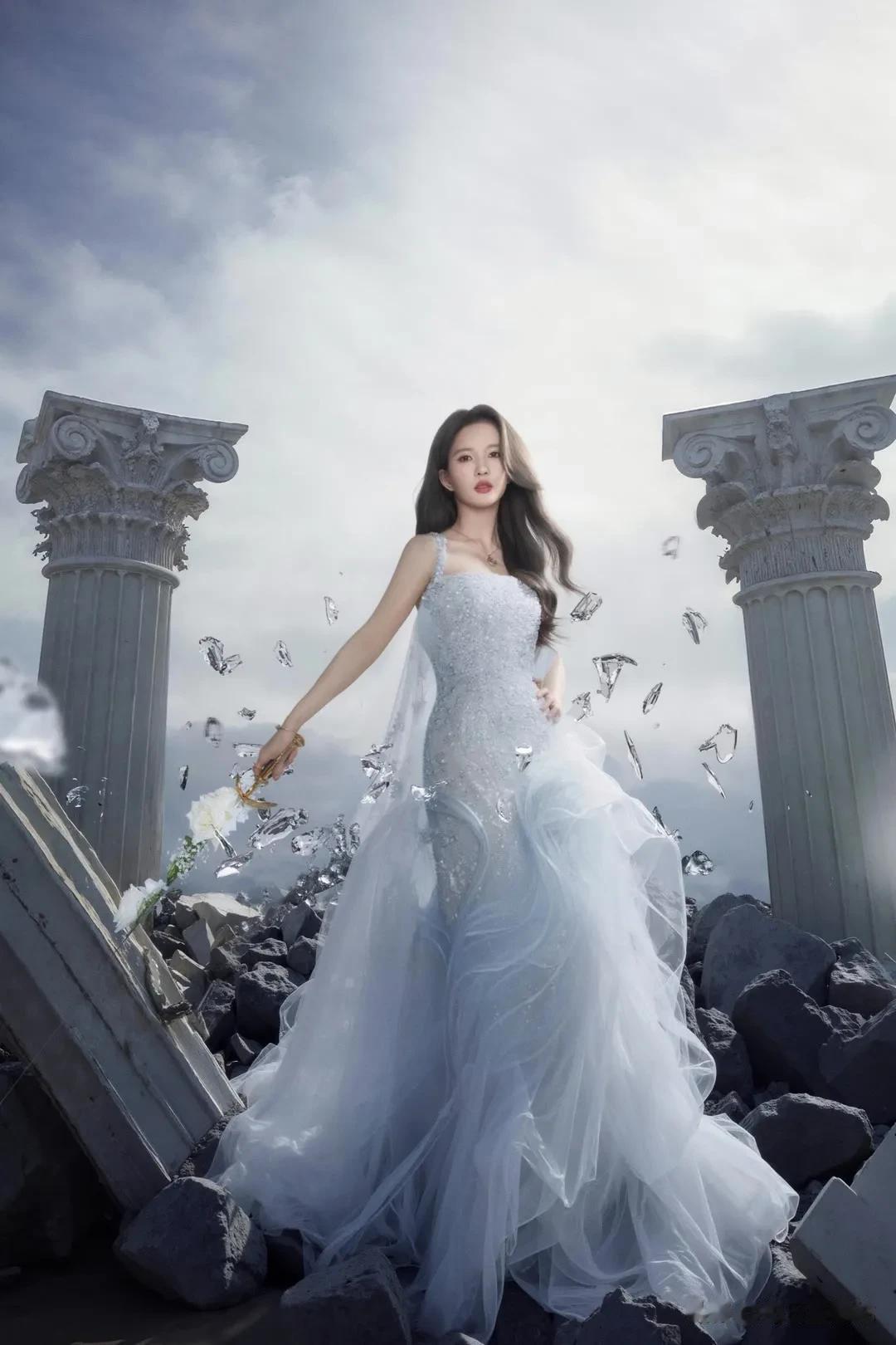 明星高清大片｜刘些宁，蓝纱漫卷，绝色倾城！