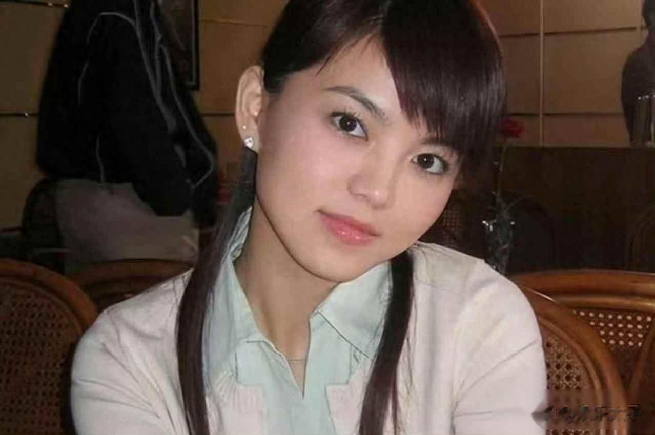 李湘火了,滤镜垮了,我们为何突然想她?