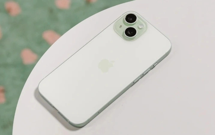 蘋果打響“價格戰”，從5999元跌至3399元，舊款iPhone降至清倉價