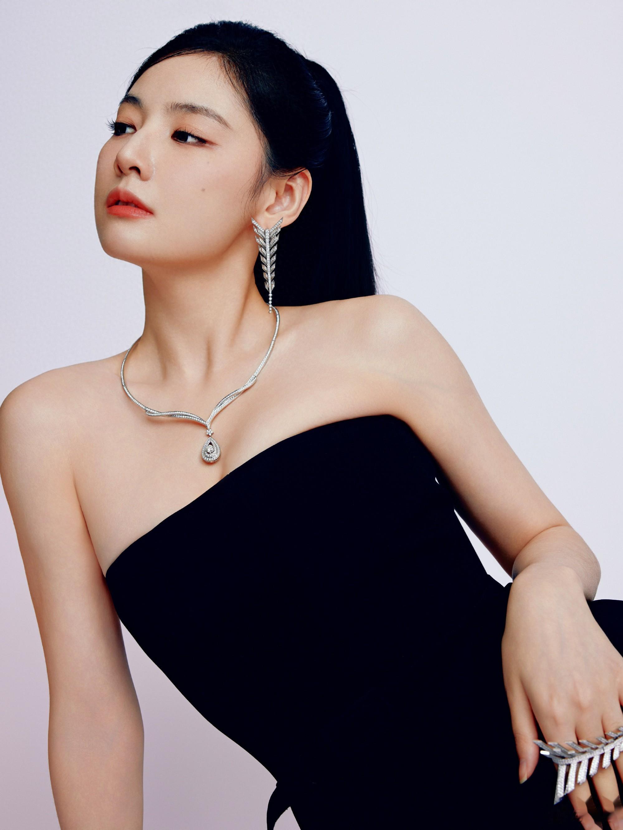 赵粤抹胸连衣裙,钻石小粤,美神降临