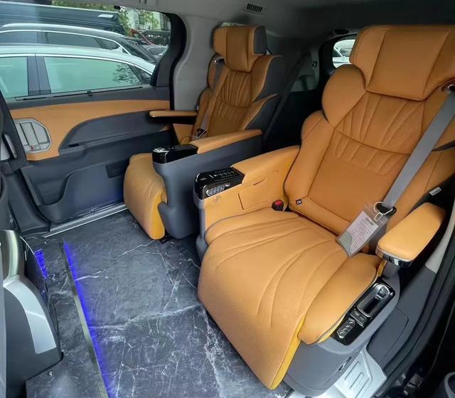 商务车改装航空座椅的秘密