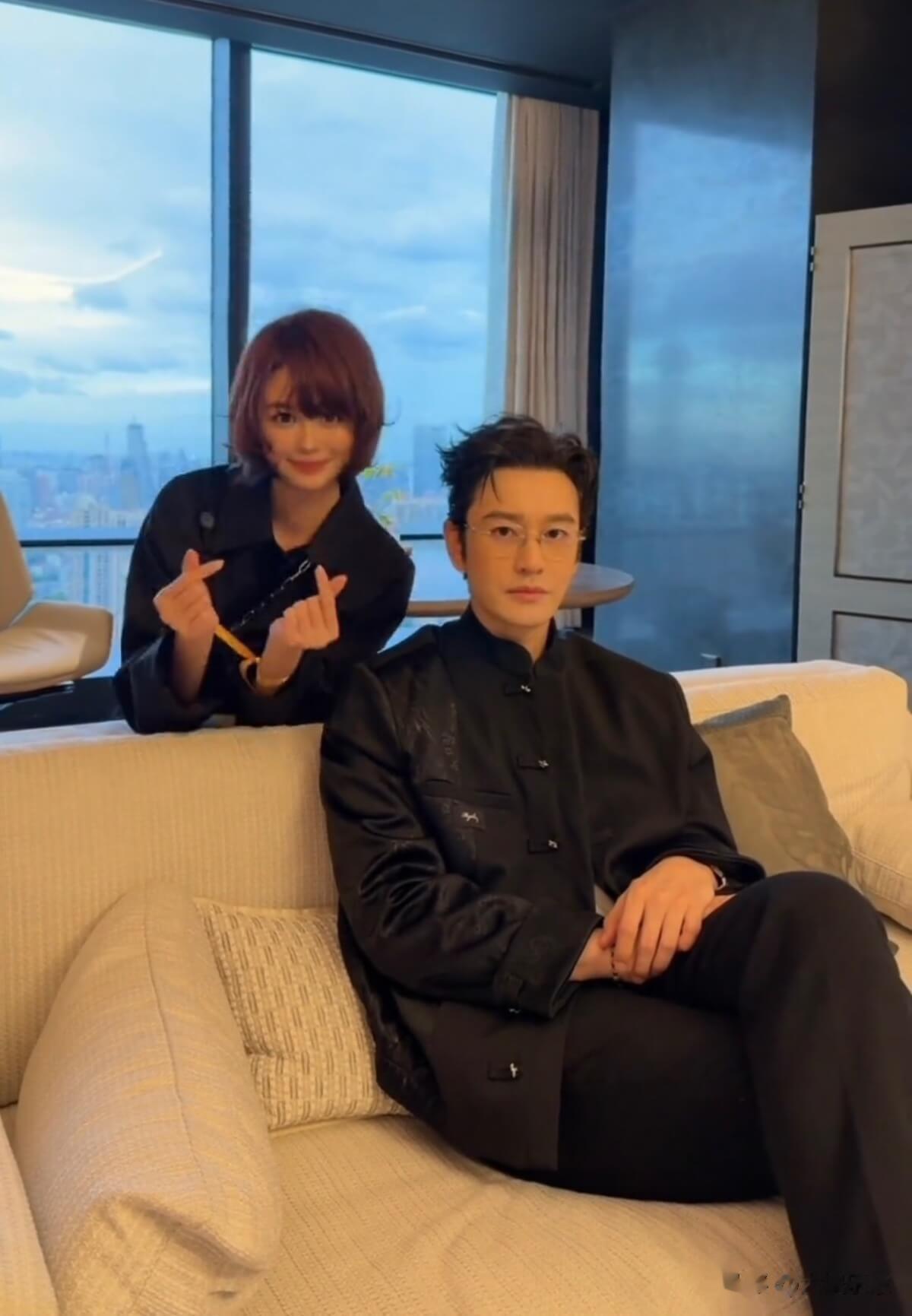 黄晓明新签艺人撞脸赵薇!被造谣亲自下评论区回应