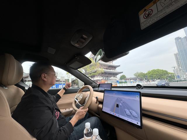 谈谈试驾体验25款星纪元ET的优缺点