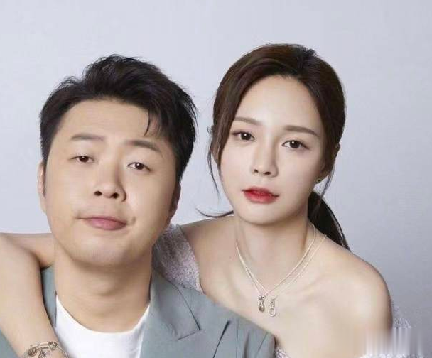 杜海涛晒老婆做饭背影，沈梦辰穿着睡衣炒土豆丝，做的菜都很清淡