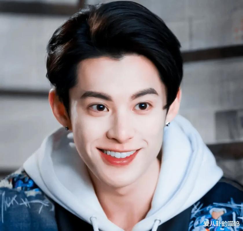 王鹤棣 27 分钟录音爆火：26 分钟挨骂仍语气温和，这样的情绪太圈粉