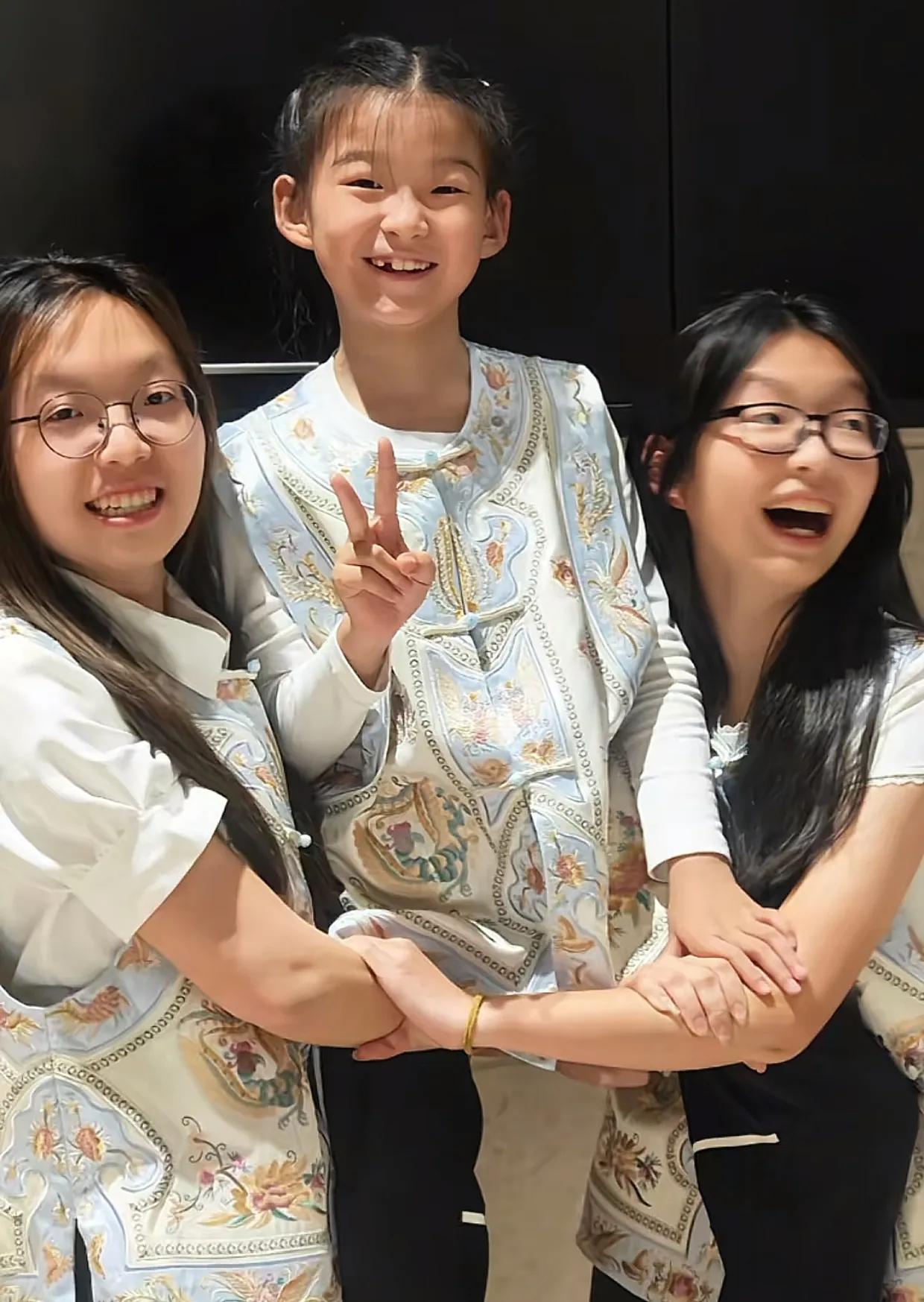 谢家全家福背后的亲情修罗场:消失的母亲与绯闻疑云