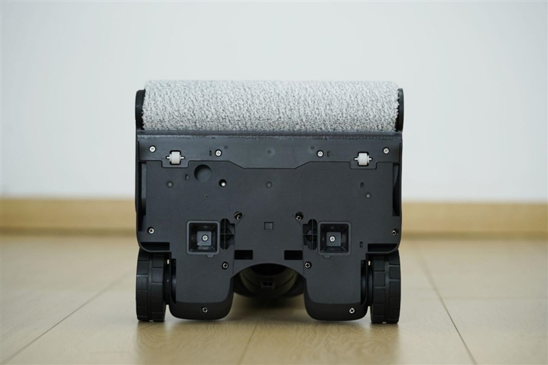 石头智能洗地机A30 Pro Ultra:泡沫去污能力惊人 95度自清洁无忧