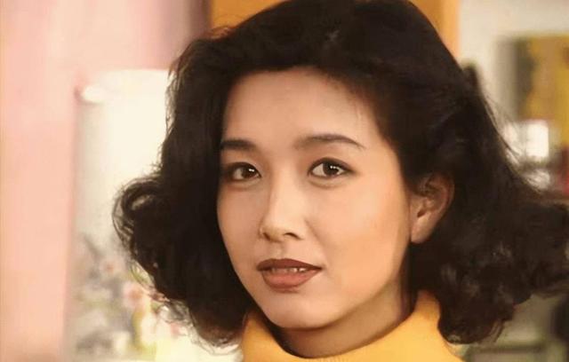 江珊做梦也没想到，她那平平无奇的老公，在55岁的时候又火了一把