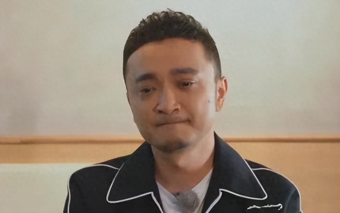 母亲是演员，二婚重组嫁翻译官父亲，难怪42岁尼格买提离婚无儿女