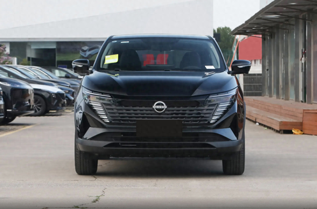 售价12.59万元起，2025改款日产逍客·荣誉上市，塑料方向盘