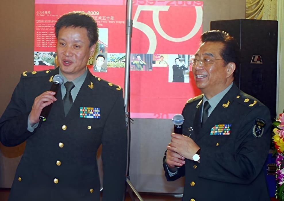 人民日报亲自点名，阎维文真实处境暴露，李双江一个字都没说错