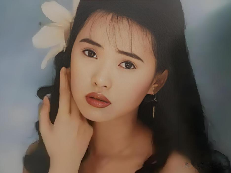 14年恋爱,9年婚姻,41岁离婚带娃,47岁再嫁,如今她被宠成公主