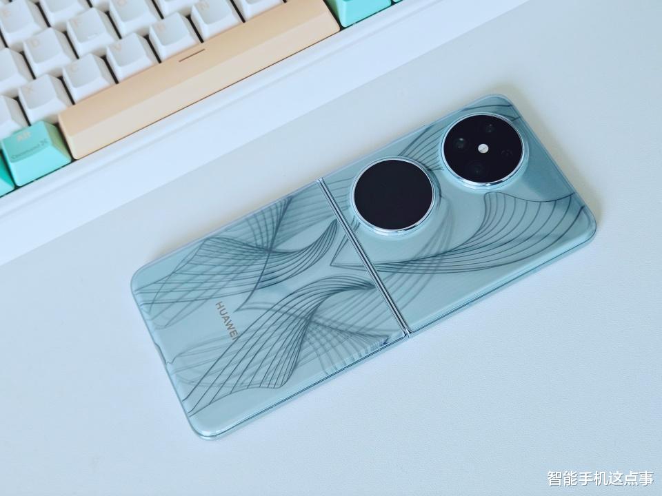 华为小折叠屏新机突然官宣:麒麟9020A+低价策略,4999元起