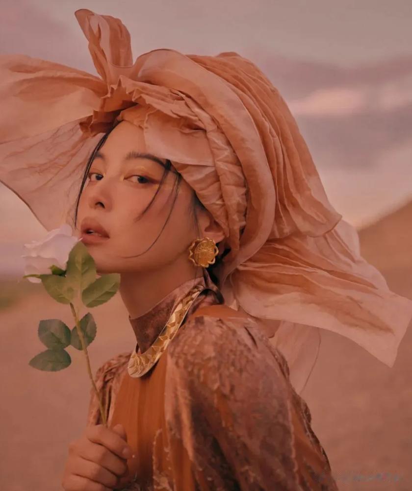 39岁辛芷蕾敦煌大片杀疯了！网友：她的美，被低估太久
