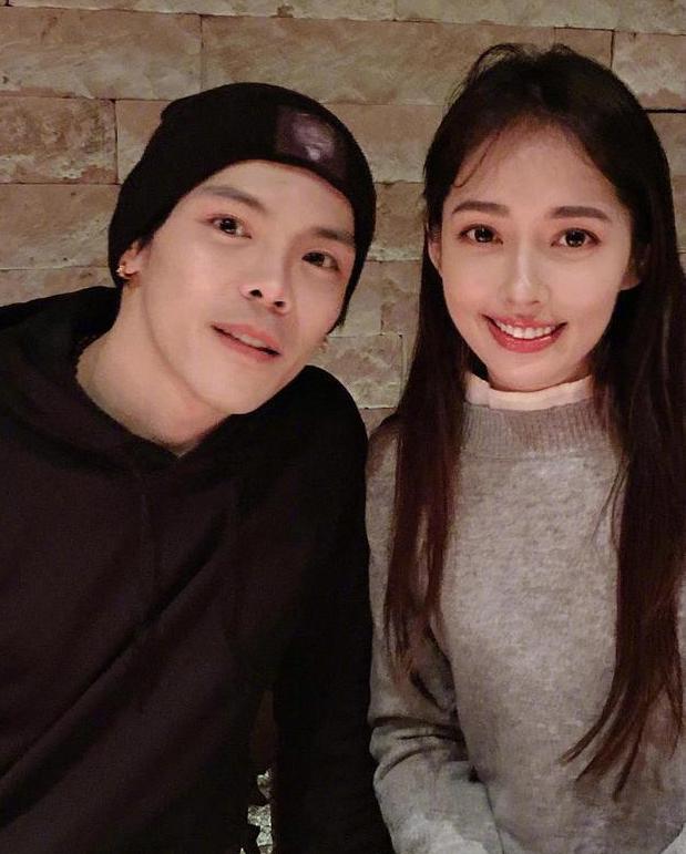 向佐不再隐瞒！坦言当年和郭碧婷求婚的真实想法，原来我们被骗了