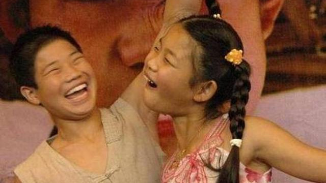 36岁嘎子和33岁英子变化好大，一个身材壮硕，一个娇艳动人